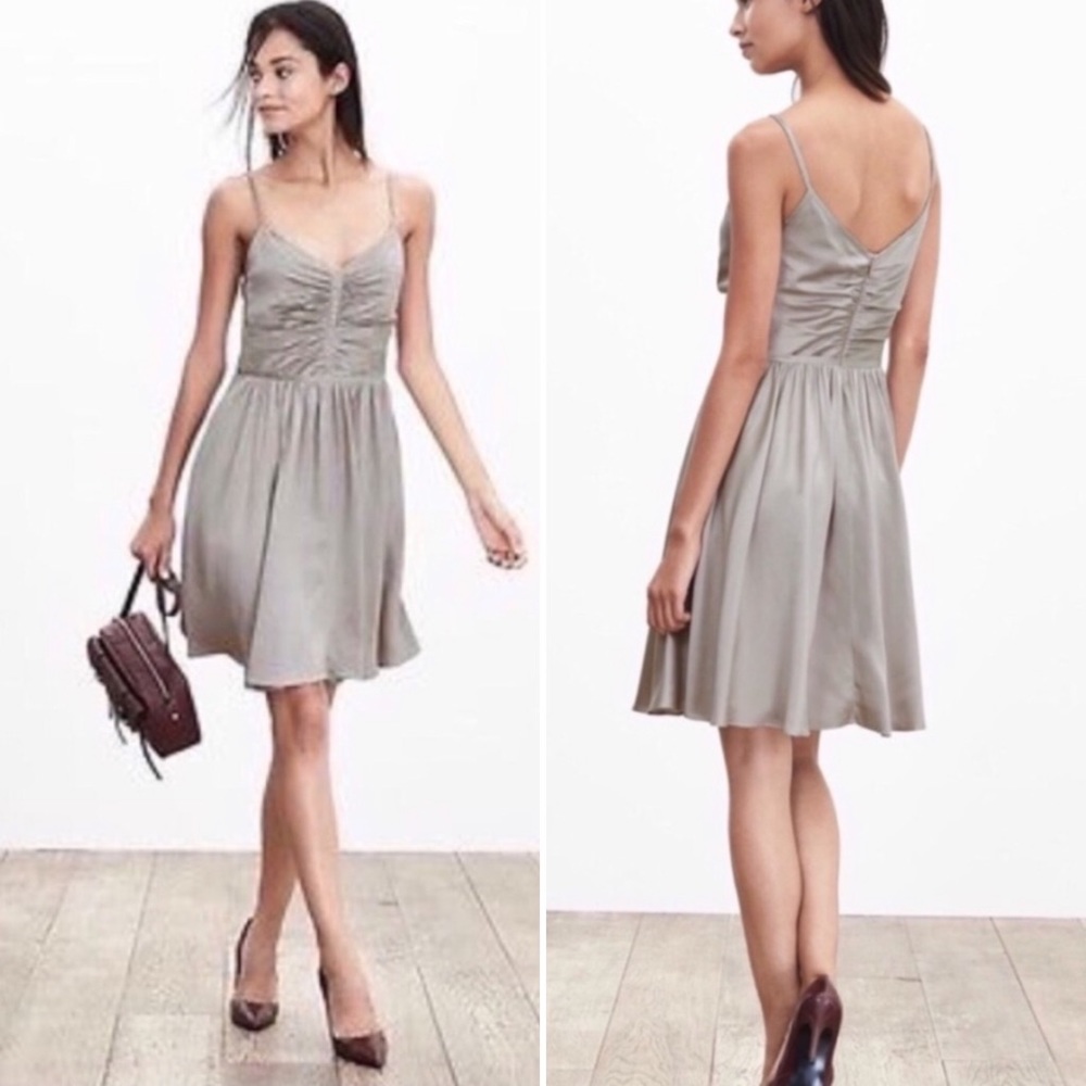 Banana Republic 100% silk shirred spaghetti strap dress size 8P